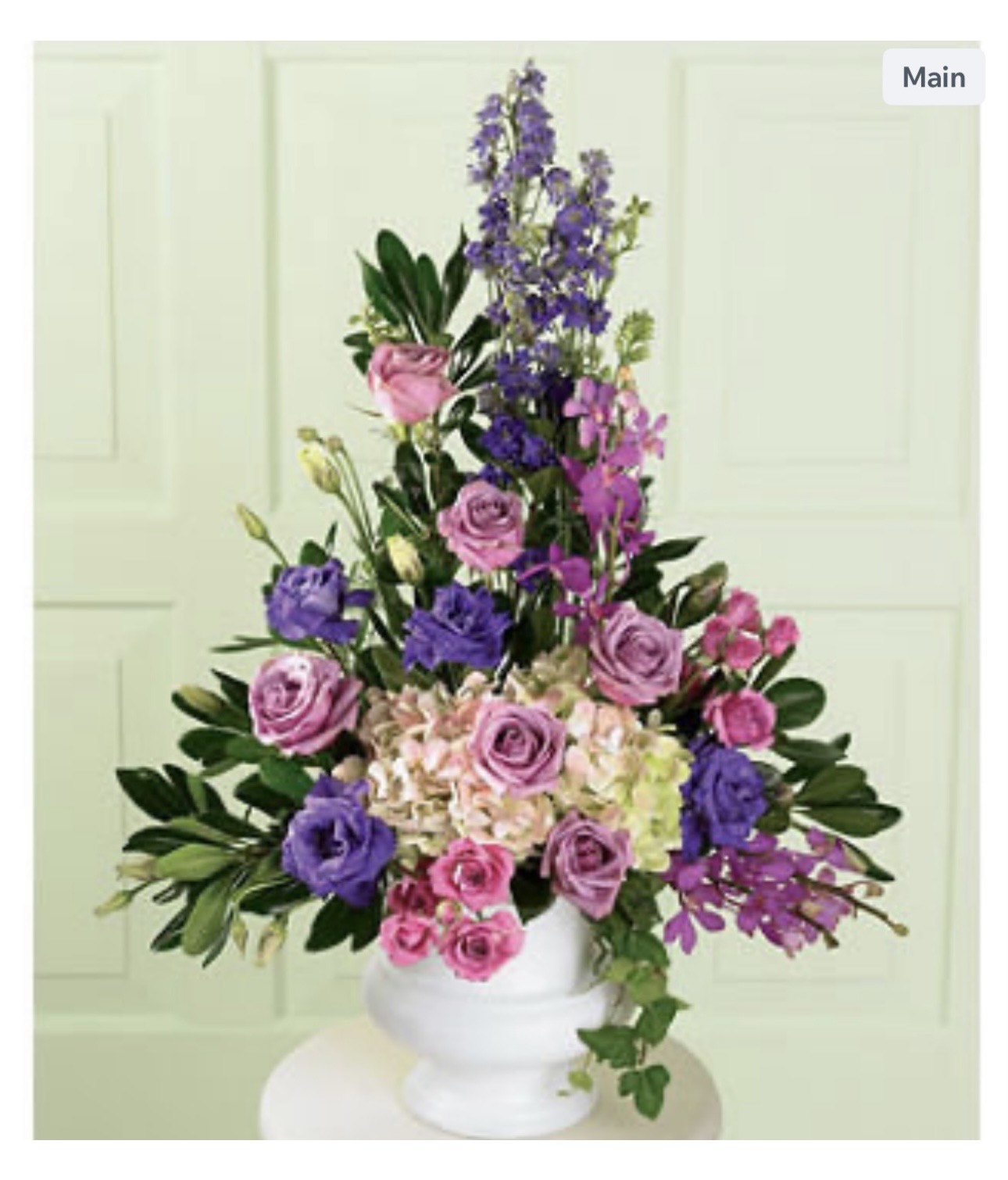 Heartfelt Tribute Arrangement